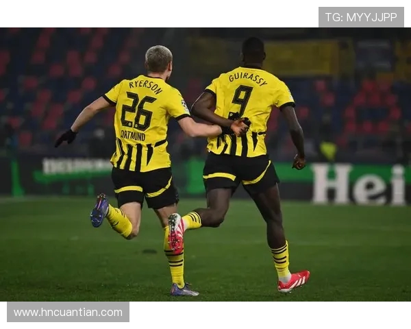 利物浦与巴萨巅峰对决高清图集展现精彩瞬间与激情时刻