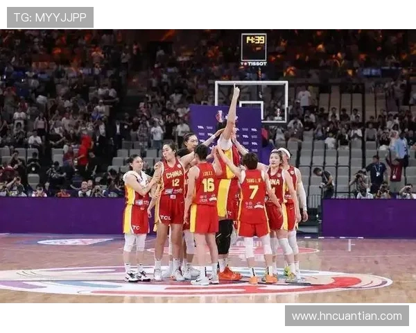 沈阳女篮与广东女篮激战正酣谁能在赛场上笑到最后