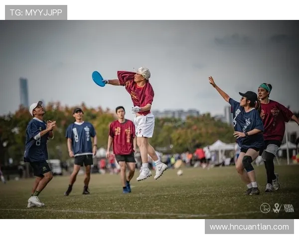 武汉飞盘队与上海飞盘队赛后复盘分析比赛节奏与战术对决