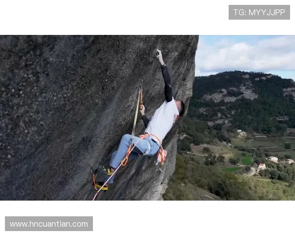 攀岩运动的灵活性探讨：北京攀岩队的训练与发展之路